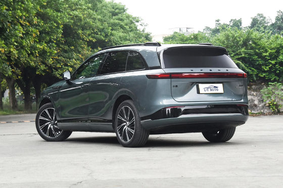 높은 2023 Xiaopeng G9 성능 EV 자동차 702km 범위와 최대 속도 200 Km/h