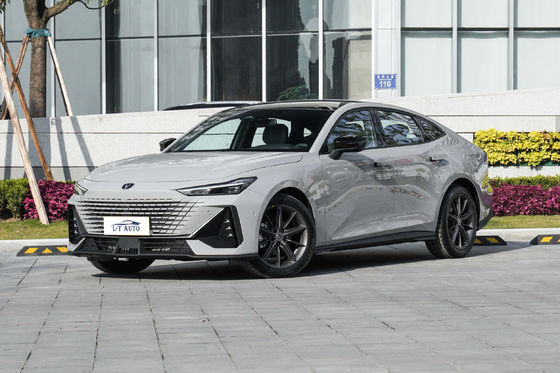 2024 차간 UNI-V 플러그인 하이브리드 가솔린 전기 자동차 차량 최고 속도 205km/h