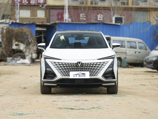 최고속도 200km/h 2023 차난 UNI-T 1.5T 터보 럭셔리 세단 가솔린 엔진