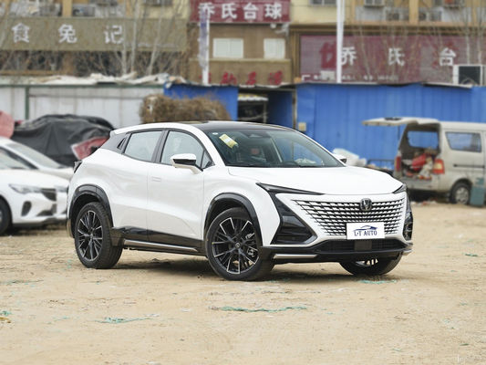 최고속도 200km/h 2023 차난 UNI-T 1.5T 터보 럭셔리 세단 가솔린 엔진