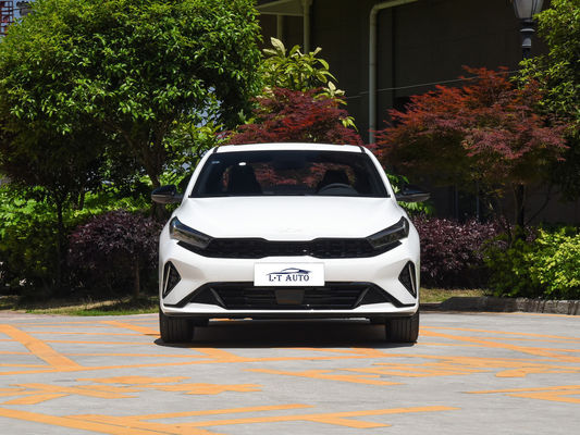 2024 KIA K3 이코노미 EV 카 컴팩트 세단 차 사거리가 410km, 최고 속도는 165km/h