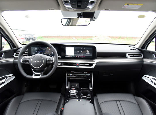 KIA K5 제조된 터보 가솔린 자동차 최대 전력 100-150PS 5석 5문
