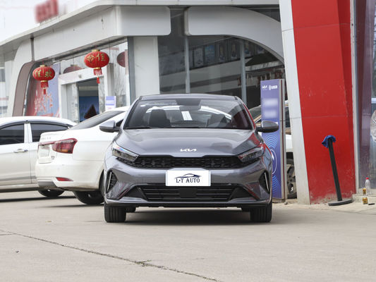 2024 경제 가솔린 자동차 KIA K3 컴팩트 자동차 세단 가솔린 자동차 가죽 좌석