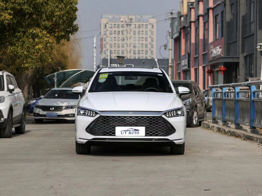 BYD QIN 플러스 Dm-I EV 자동차에서 만든 5 좌석 해치백 에너지 55/120km 하이브리드 차량