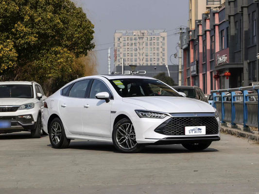 BYD QIN 플러스 Dm-I EV 자동차에서 만든 5 좌석 해치백 에너지 55/120km 하이브리드 차량