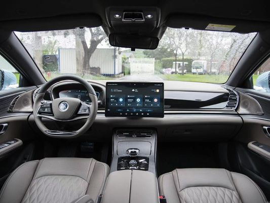 BYD 한 Dm-i 2024 세단 4도어 5석체 구조 최적의 안전 성능