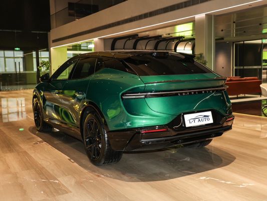 2024 레드 로터스 Eletre A 4WD 스포츠 SUV와 함께 운전의 미래를 경험하십시오.