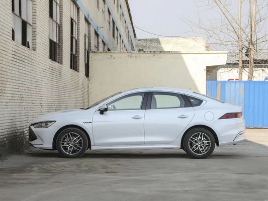 2024 BYD Qin PLUS DM-i 55KM 챔피언 에디션 배터리 전기 차량 검은색