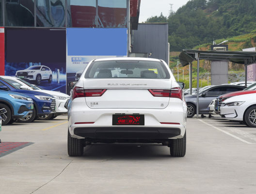 BYD Qin EV 좌측 운전 세단 100% 전기 연료 빠른 충전 시간 1.3h 제작