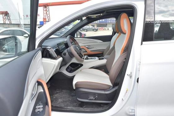 회색 BYD EV 자동차 71km 범위와 최고 속도 170 Km/h 2024 모델 SONG 프로 챔피언