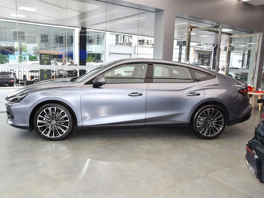 MG 7 세단 5 좌석 1.5T/2.0T 가솔린 가솔린 차량 2024 첨단 기술
