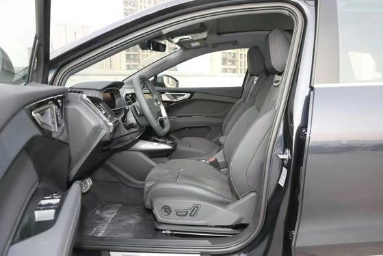 하얀색 회색 빨간색 파란색 아우디 Q4 e-tron SUV 2024 순수 전기