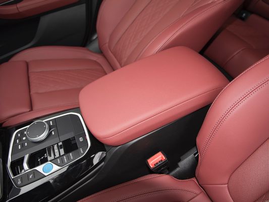 BMW iX3 전기 순찰차 4석 또는 5석 총 전력 210kw 최대 속도 180kw/h