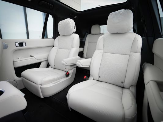 카리저 구조 6석 하이브리드 전기 SUV 5.3s 가속과 확장 범위