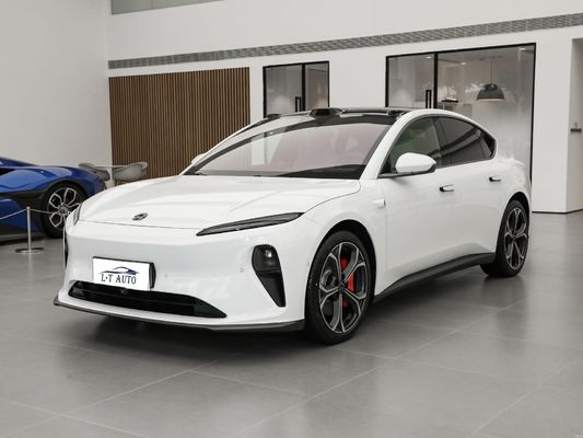 NIO ET5 순수 전기 560/710km 배터리 사용시간 6-8시간 충전 시간 중형 스포츠카