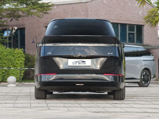 Xpeng X9의 최고의 대형 MPV EV 자동차 702km 초장거리와 빠른 충전 시간