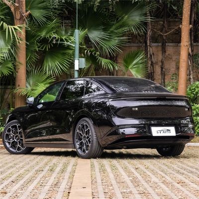 870KM 순수 전기 크루징 레인지 지일리 ZEEKR 007 AWD 버전 고속 자동차