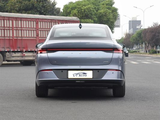 엑스펜 P5 EV 차량 중국 전기 자동차를 다양한 색상으로 직접 판매합니다.