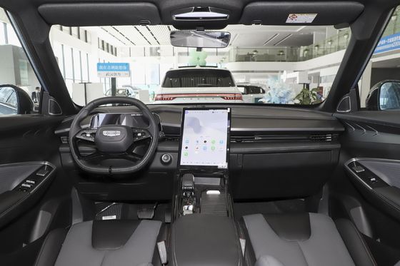 2024 기일리 보이 쿨 1.5T 133KW 181hp 와이스덤 모델 5도어 5석 콤팩트 SUV