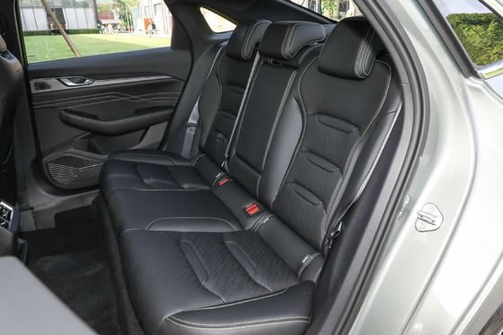 수동 운전자 좌석 조정 GEELY PREFACE 4 문 5 좌석 가솔린 세단 자동차 제조