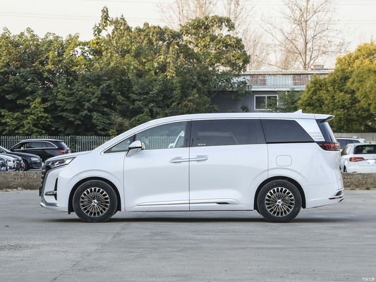 덴자 D9 럭셔리 MPV 103.36kWh 배터리 용량으로 혁명적인 4WD 에너지 차량
