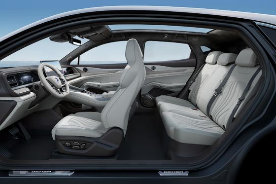 230KW 총 전력 BYD DENZA N7 전기 고속 PEV 스포츠 자동차 EV 세단 성인용
