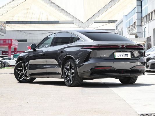 2024 Feifan 전기 자동차 F7 고급 세단 엔진 전력 250Kw / 340Hp
