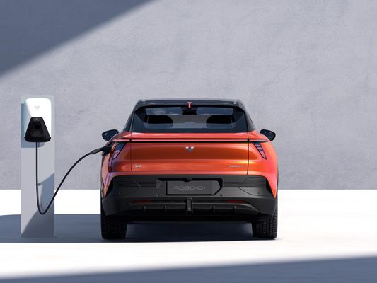 지일리 지유 01 테르너리 리?? 배터리 듀얼 모터 4WD 럭셔리 SUV AI 자동차 로봇 EV 2024