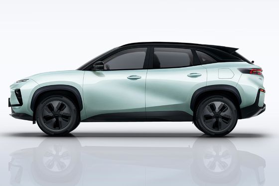 2024 체리 EQ7 5석 EV SUV와 리?? 배터리로 운전의 미래를 경험하십시오.