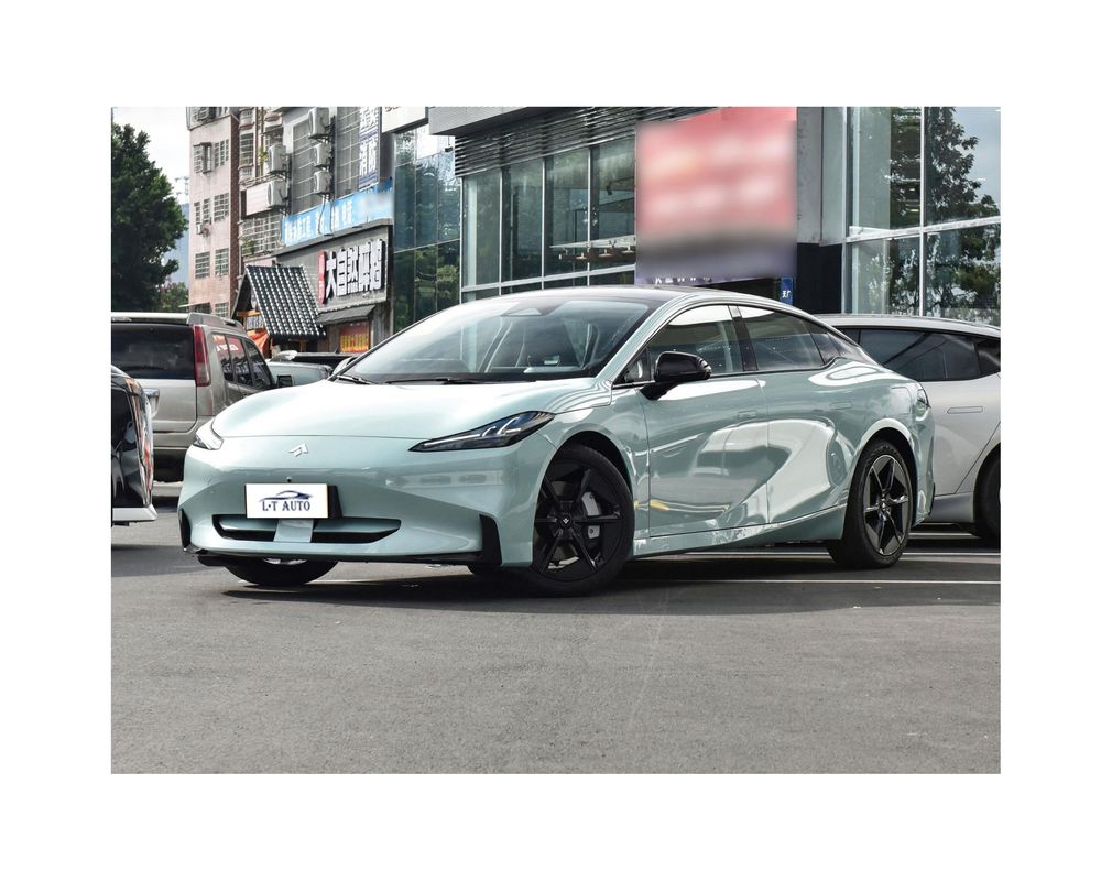 2024 중국 슈퍼 세단 EV 자동차 최대 전력 340PS 최대 토크 430Nm