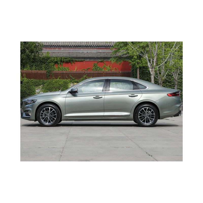 2024 지일리 싱루이 2.0T 터보 140kw 190hp FWD 5석 세단 후방 카메라 360°